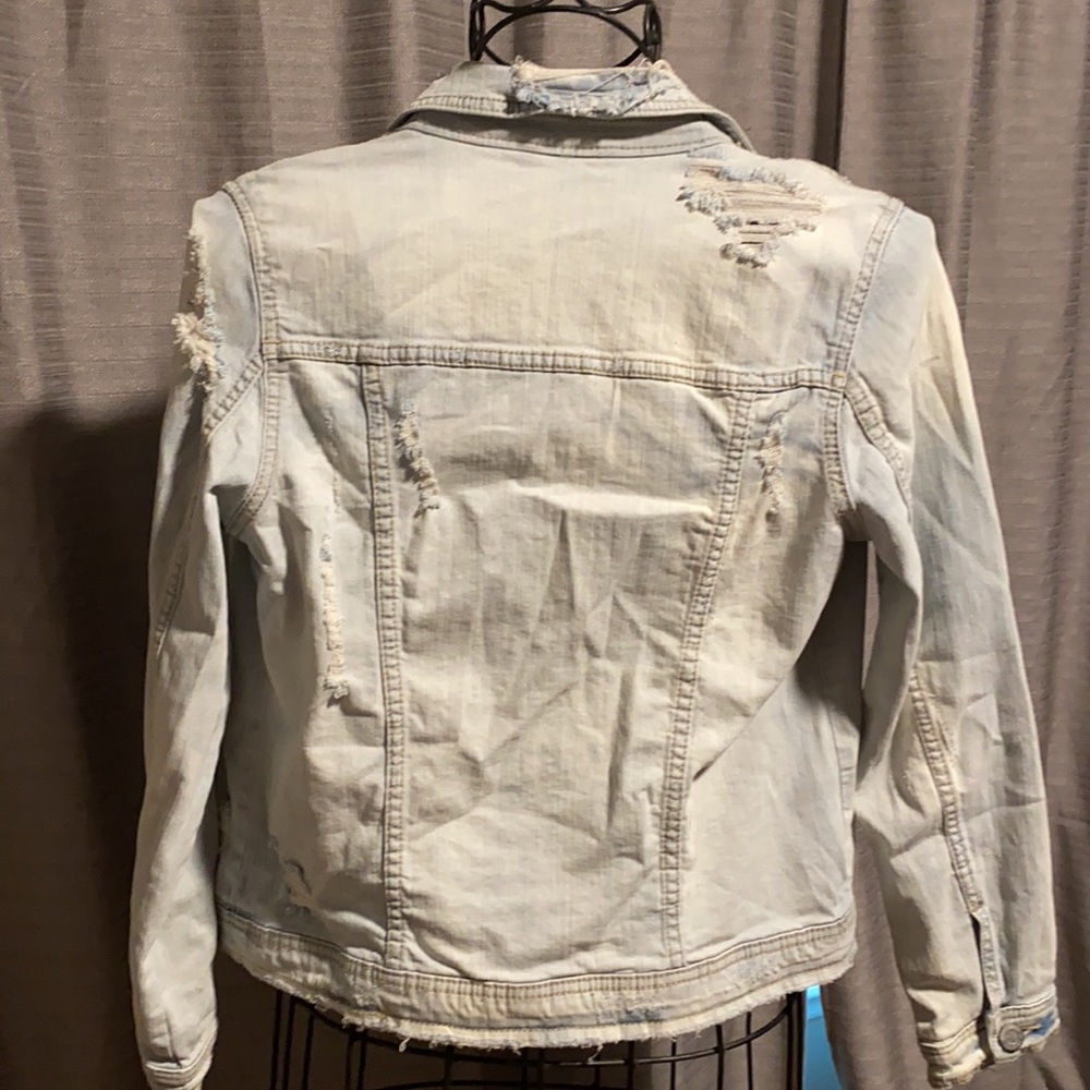 Distressed jean jacket - Picture 2 of 5